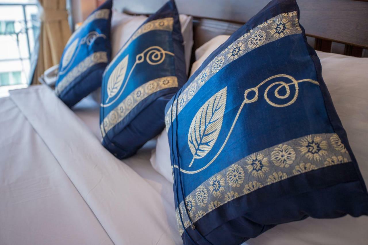 The Luxur Boutique Hotel パトン エクステリア 写真